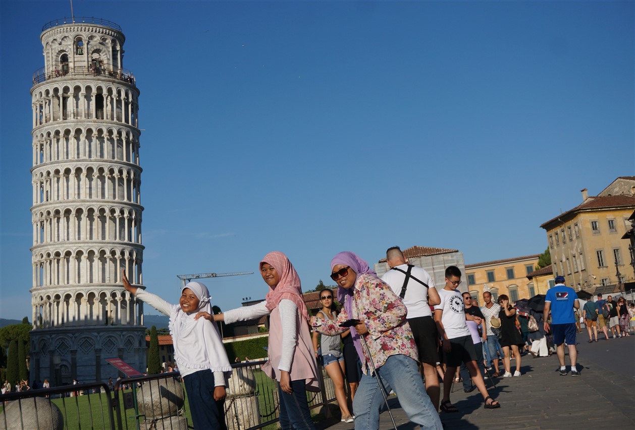 Detail Menara Pizza Di Italia Nomer 46