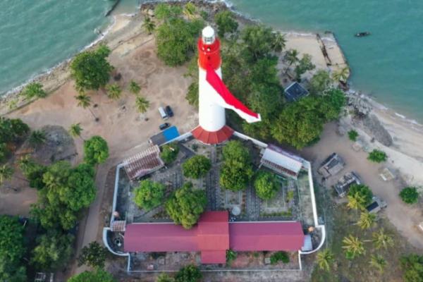 Detail Menara Suar Maritim Nomer 37