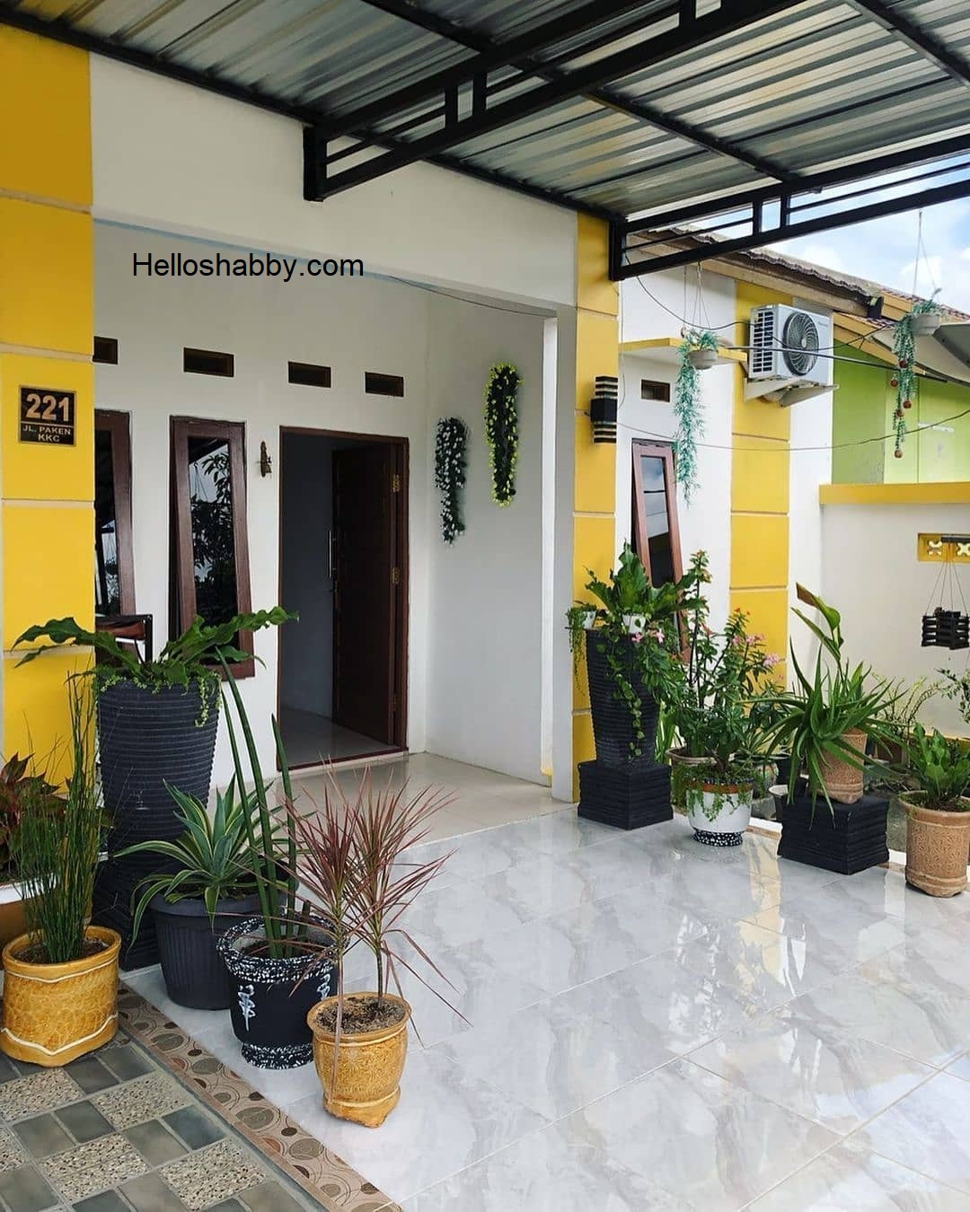 Detail Menata Teras Rumah Dengan Bunga Nomer 30