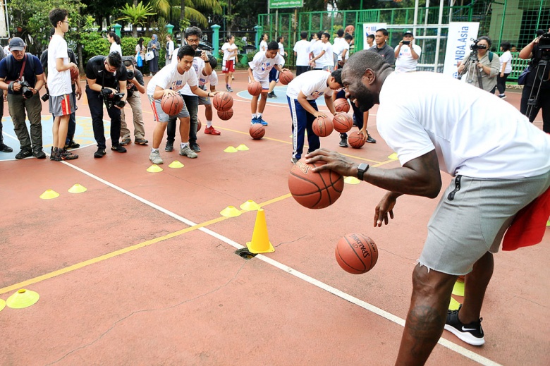 Detail Mendrible Bola Basket Nomer 28