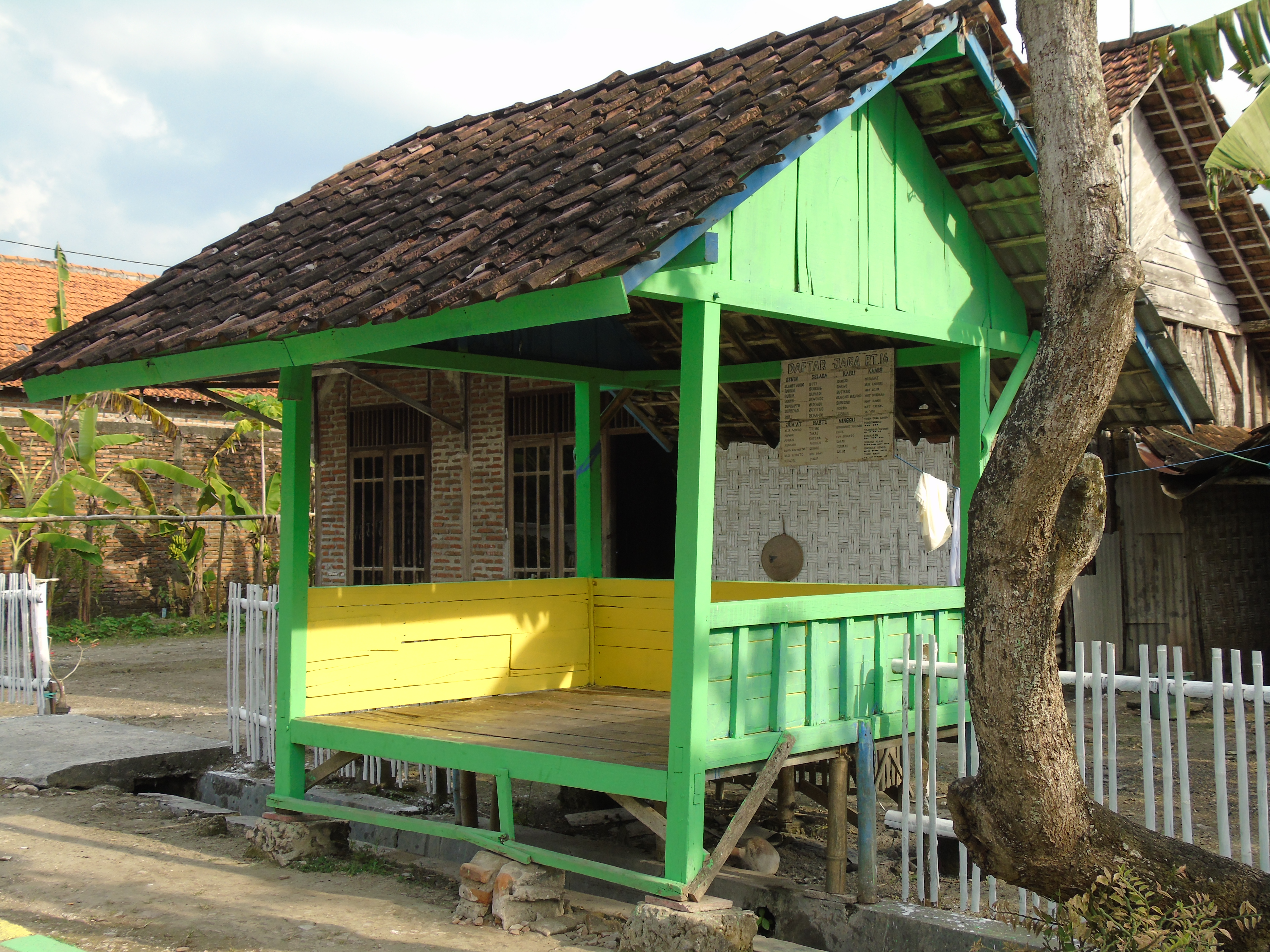 Detail Desain Pos Kamling Nomer 46