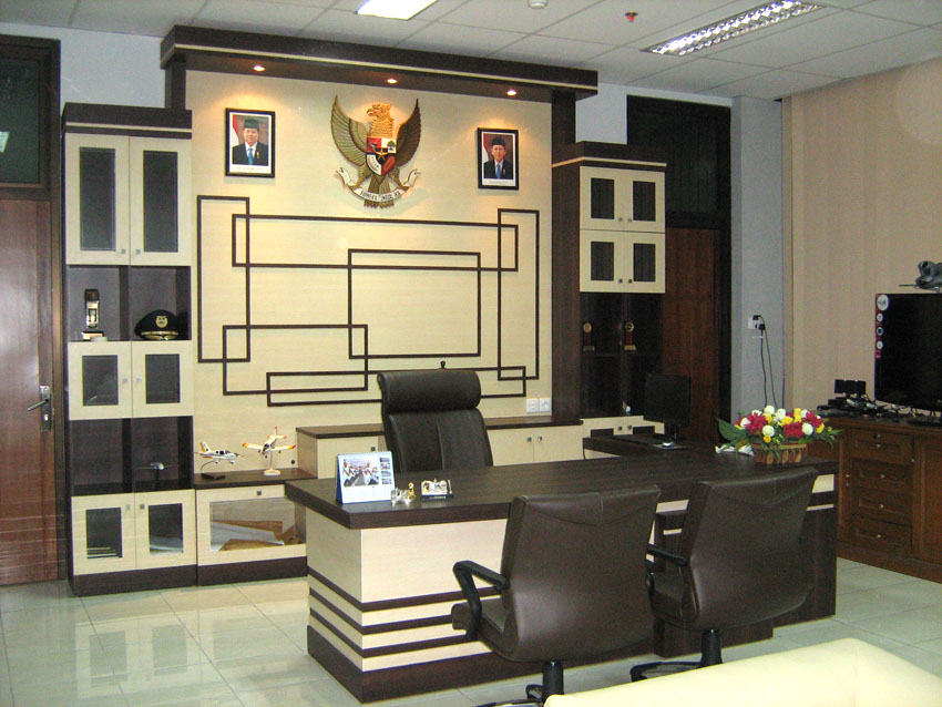 Detail Desain Ruang Kerja Staf Nomer 4