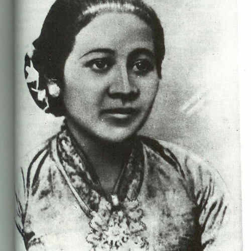 Detail Menggambar Ibu Kita Kartini Nomer 20