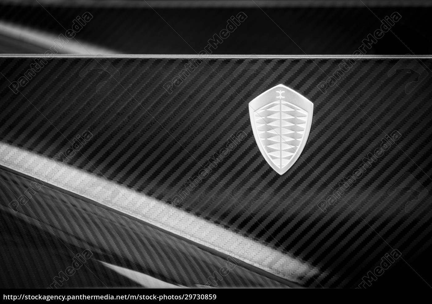 Detail Koenigsegg Emblem Nomer 56