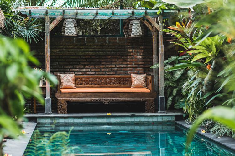 Detail Kolam Renang Belakang Rumah Minimalis Nomer 37