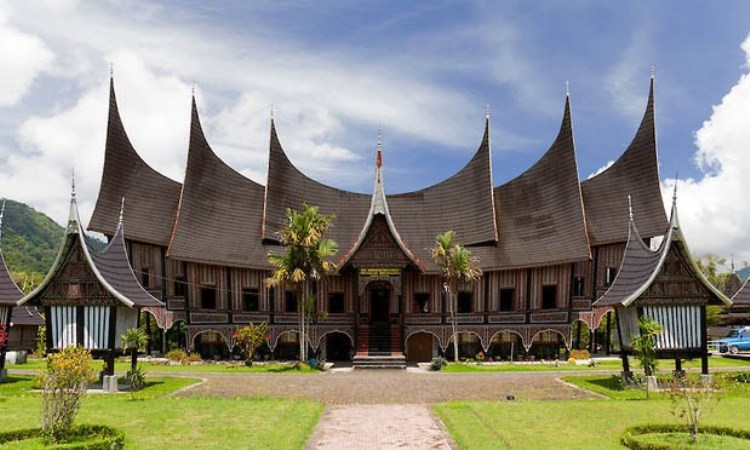 Detail Menggambar Rumah Gadang Nomer 41