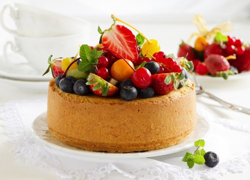 Detail Menghias Kue Tart Dengan Buah Nomer 25