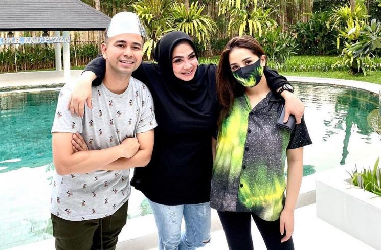 Detail Kolam Renang Rumah Raffi Ahmad Nomer 26