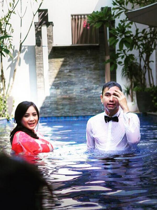 Detail Kolam Renang Rumah Raffi Ahmad Nomer 39