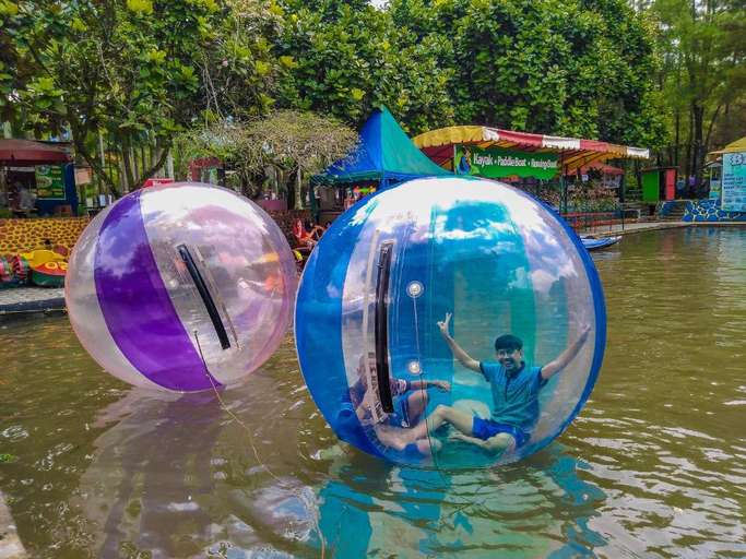 Detail Kolam Renang Taman Matahari Puncak Bogor Nomer 25