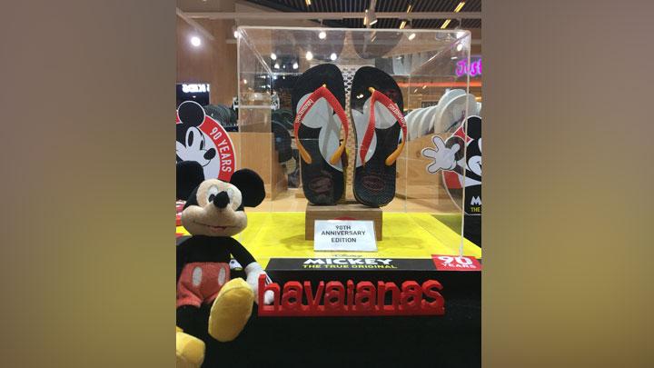 Detail Koleksi Gambar Mickey Mouse Nomer 39