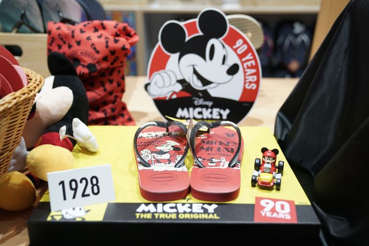 Detail Koleksi Gambar Mickey Mouse Nomer 41