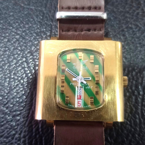 Detail Koleksi Jam Tangan Antik Nomer 39