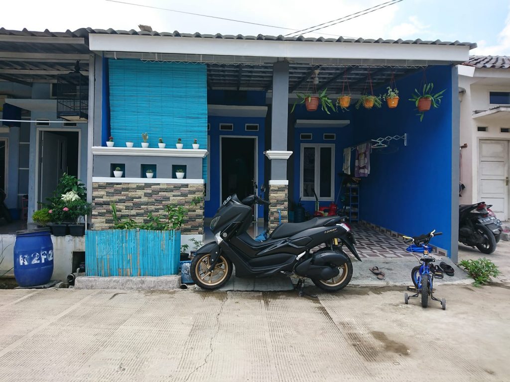 Detail Kombinasi Warna Cat Rumah Biru Nomer 9