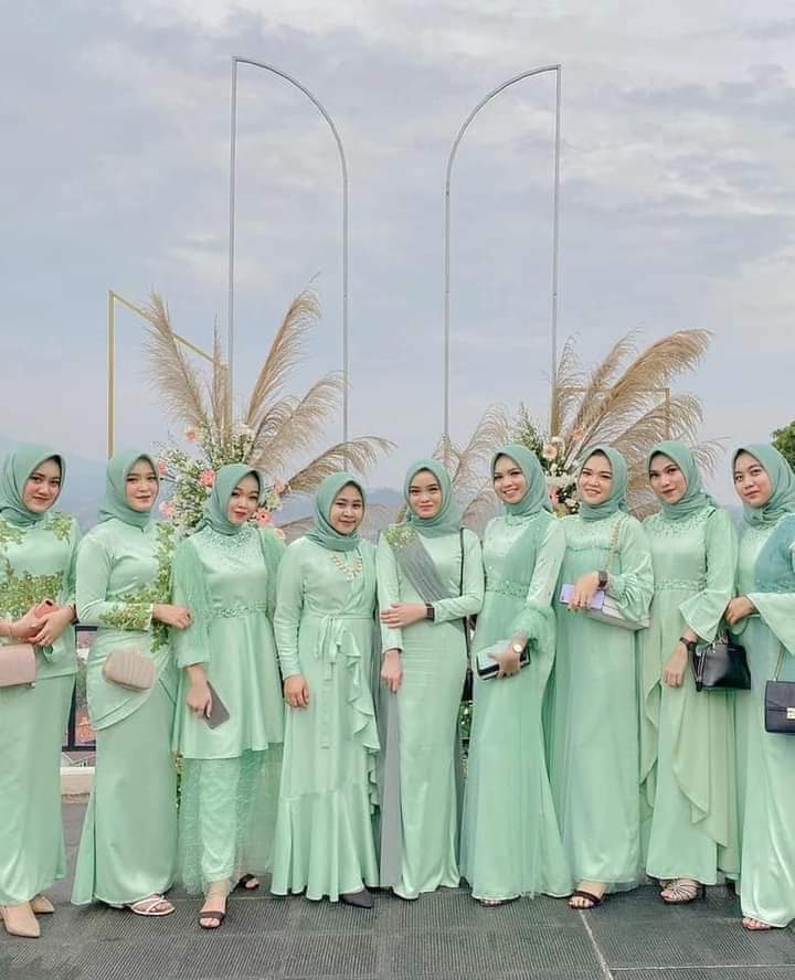 Detail Kombinasi Warna Yang Cocok Dengan Hijau Tosca Nomer 24