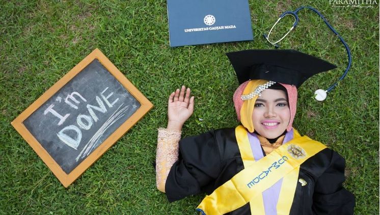 Konsep Foto Wisuda - KibrisPDR