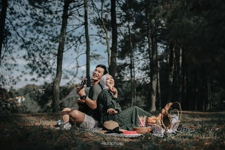Detail Konsep Prewedding Unik Outdoor Nomer 31