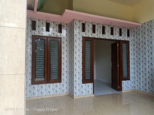 Detail Kontrakan Rumah Di Surabaya Barat Nomer 8