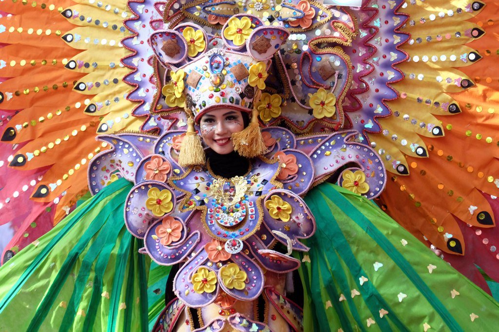 Detail Kostum Karnaval Bunga Nomer 42