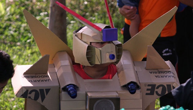Download Kostum Robot Dari Kardus Nomer 38