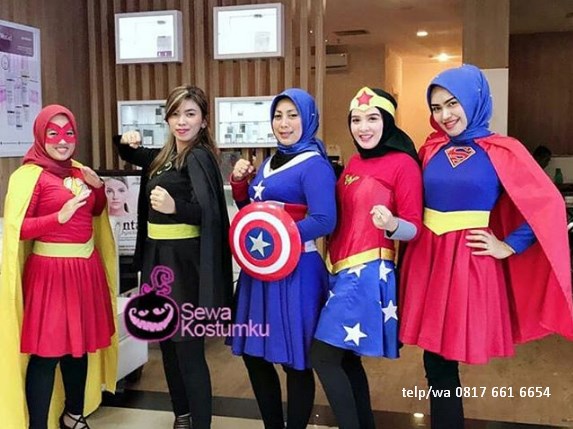 Detail Kostum Superhero Wanita Nomer 28