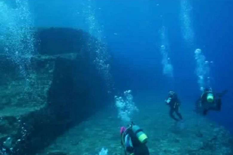 Detail Kota Di Bawah Laut Nomer 33