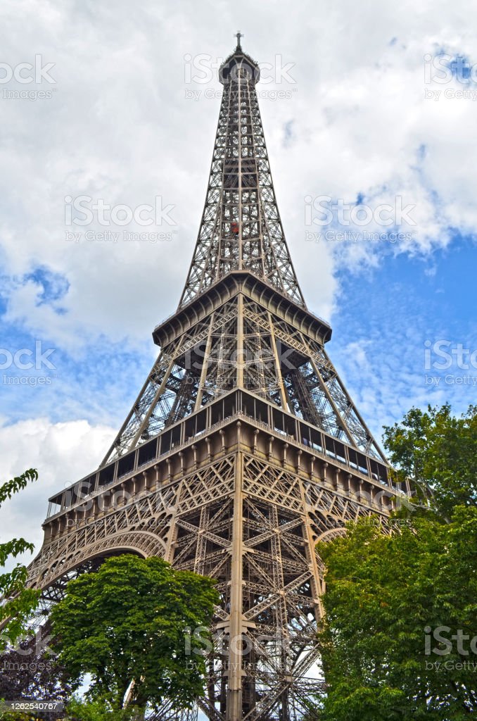 Detail Kota Menara Eiffel Nomer 20