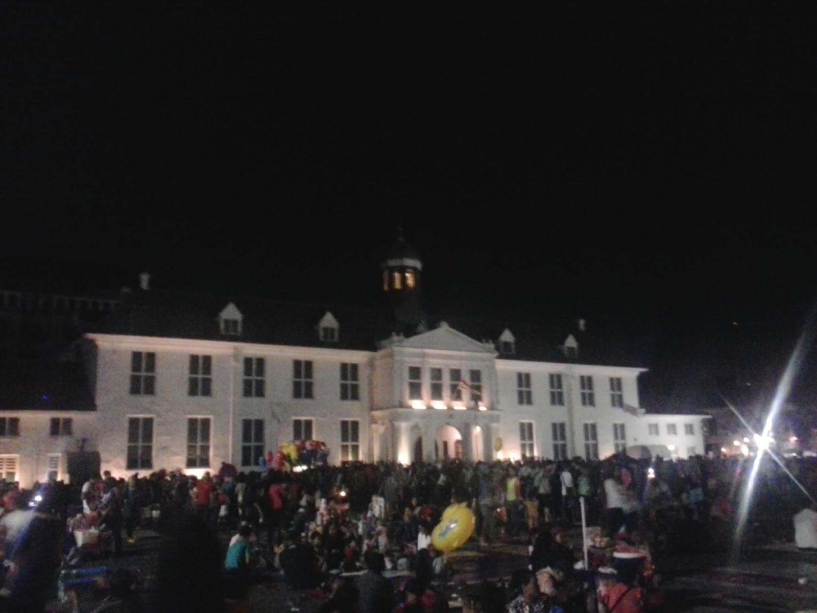 Detail Kota Tua Di Malam Hari Nomer 24