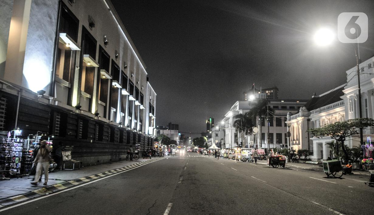 Detail Kota Tua Di Malam Hari Nomer 39