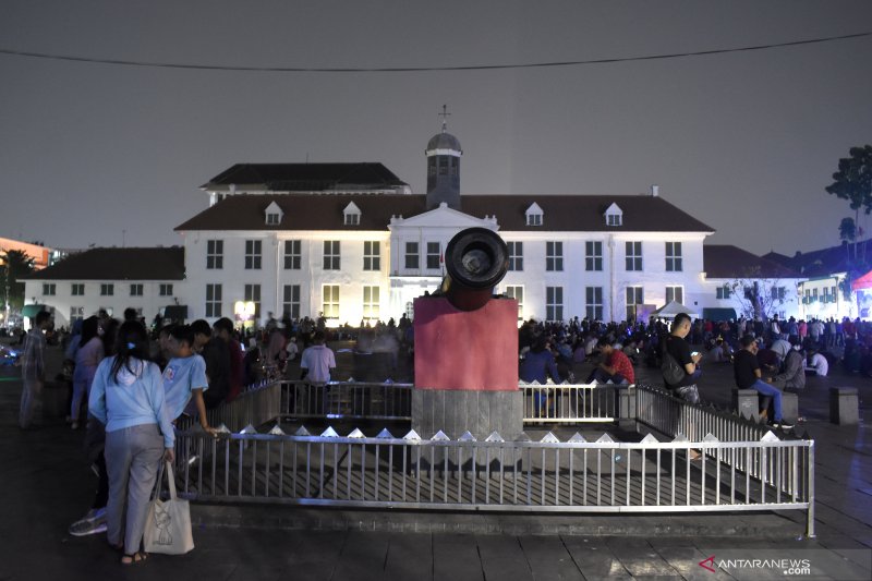 Detail Kota Tua Di Malam Hari Nomer 44