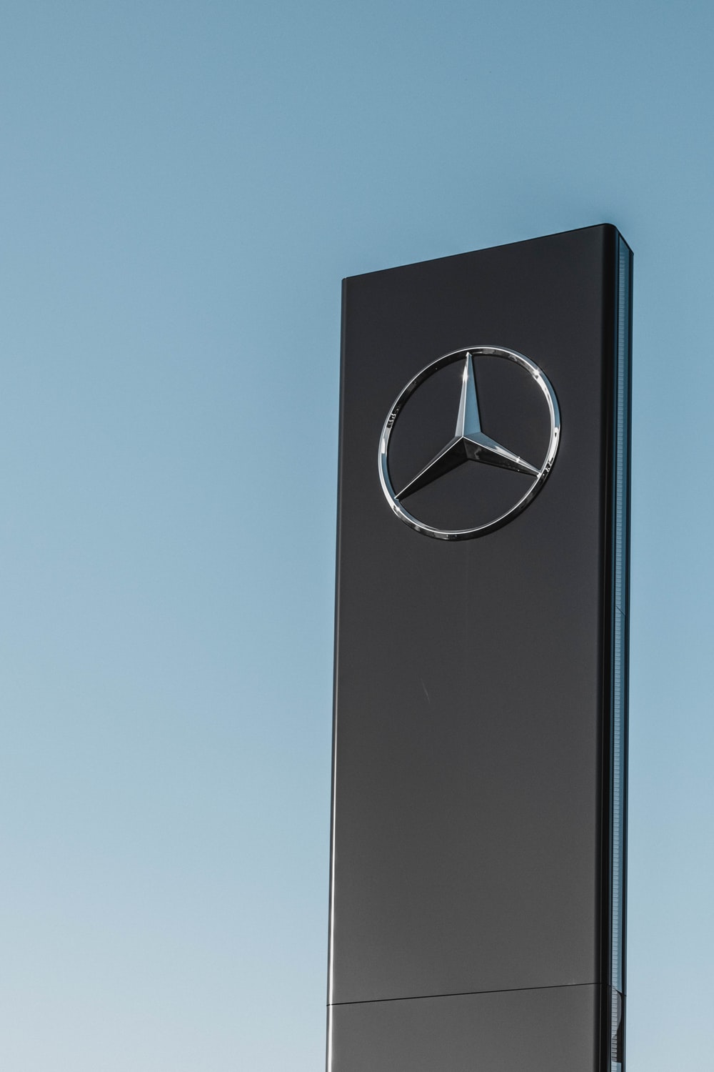 Detail Mercedes Benz Logo Wallpaper Nomer 44