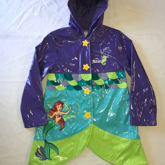 Detail Mermaid Raincoat Nomer 54