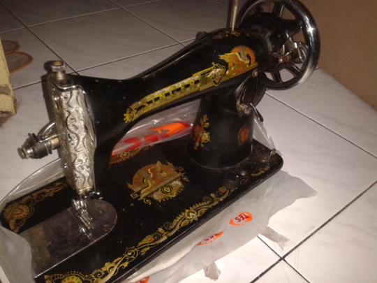 Detail Mesin Jahit Antik Singer Nomer 44