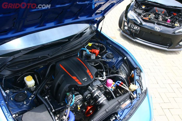 Detail Mesin Mobil Balap Nomer 35