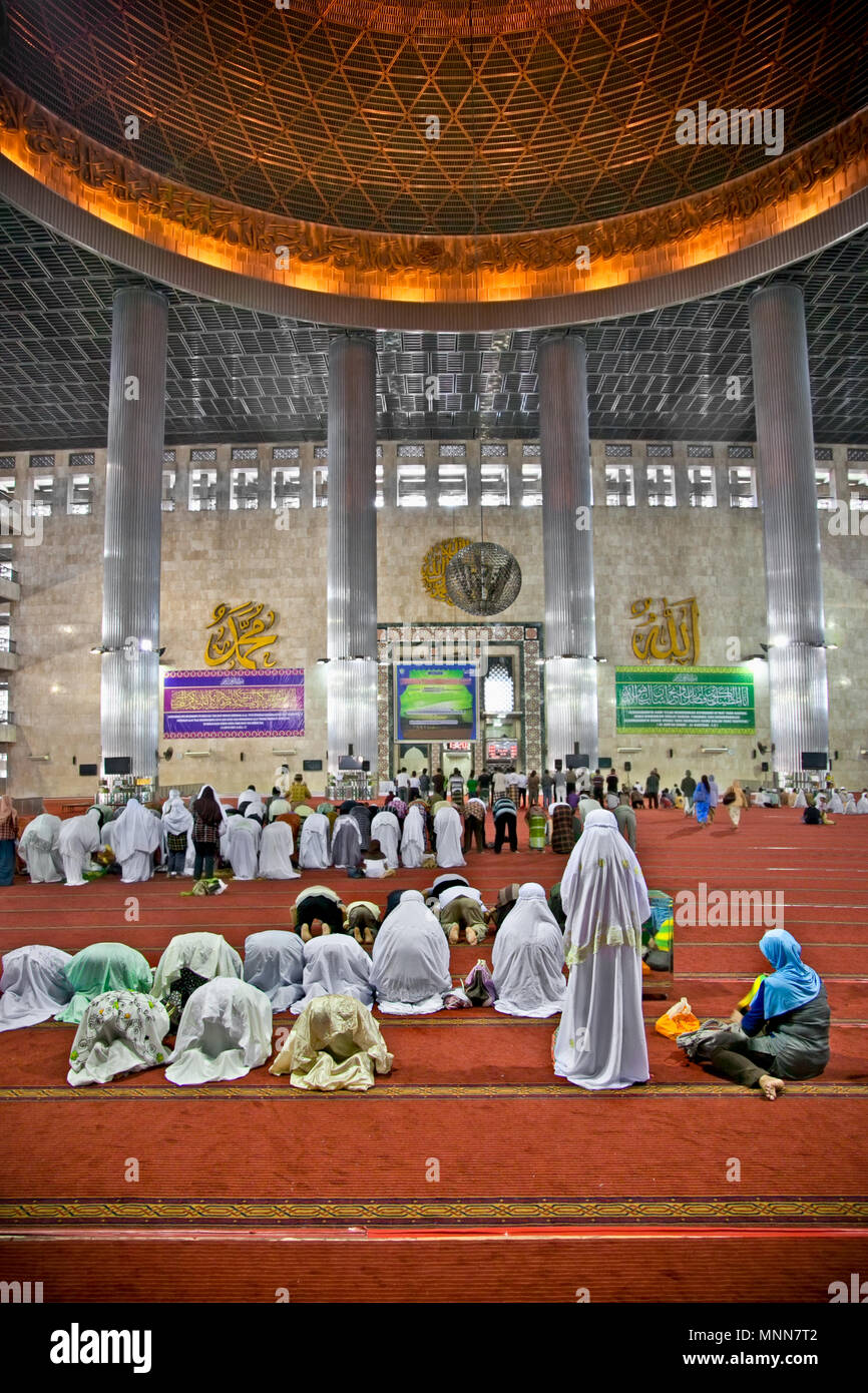 Detail Mesjid Atau Masjid Nomer 32