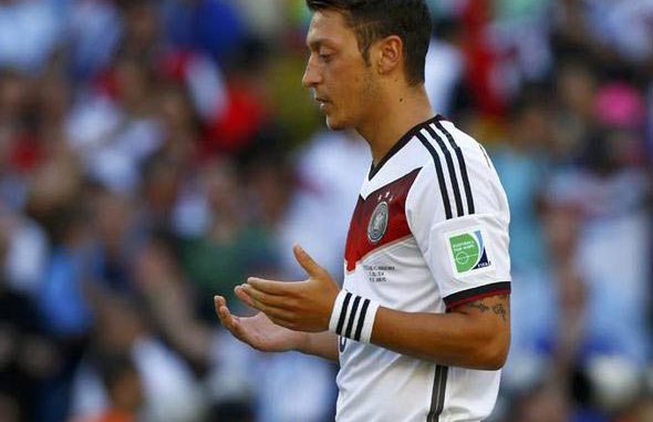 Detail Mesut Ozil Pray Nomer 53