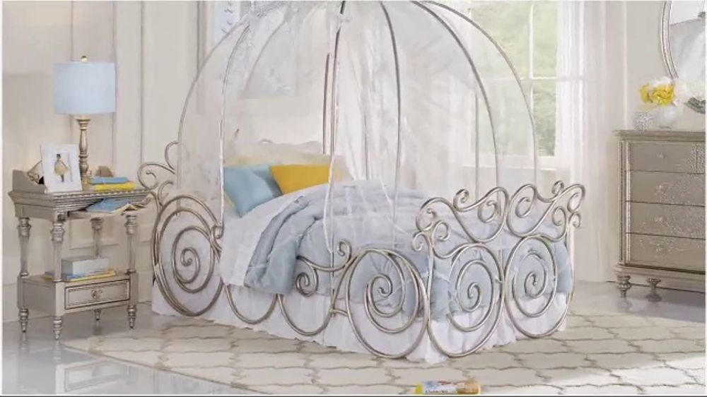 Detail Metal Cinderella Carriage Bed Nomer 21