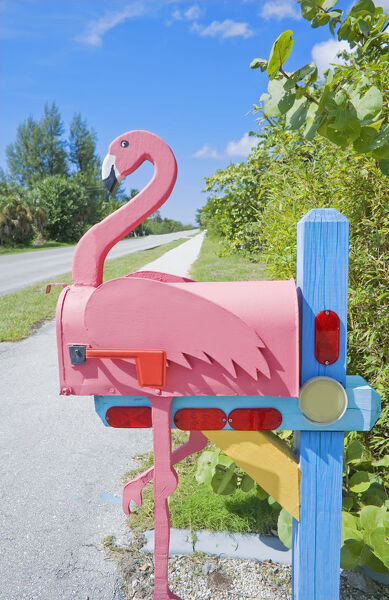 Detail Metal Flamingo Mailbox Nomer 32
