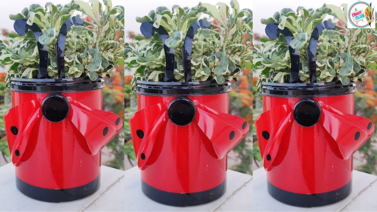 Detail Metal Ladybug Flower Pot Nomer 56