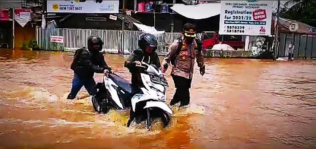 Detail Mewarnai Gambar Bencana Alam Banjir Nomer 45