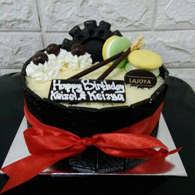 Detail Kue Anniversary Pernikahan 1 Tahun Nomer 34