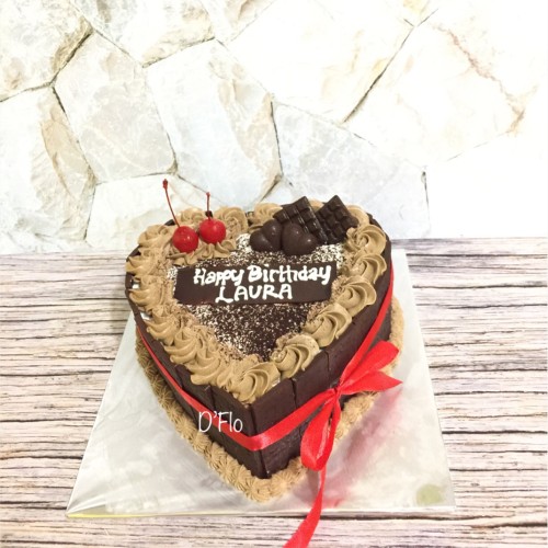 Detail Kue Bentuk Love Anniversary Nomer 38