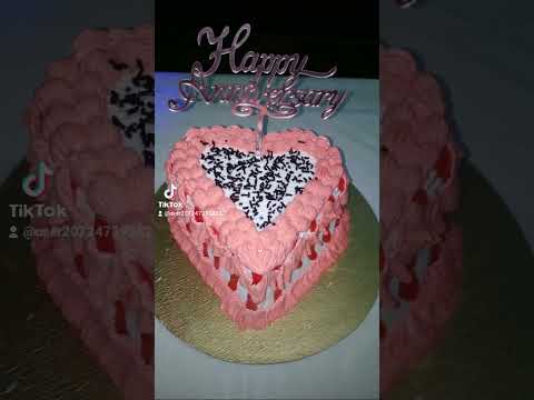 Detail Kue Bentuk Love Anniversary Nomer 43