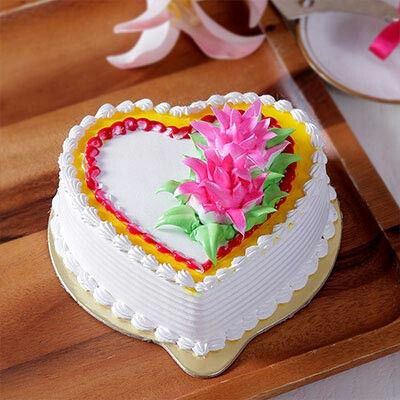 Detail Kue Bentuk Love Anniversary Nomer 49