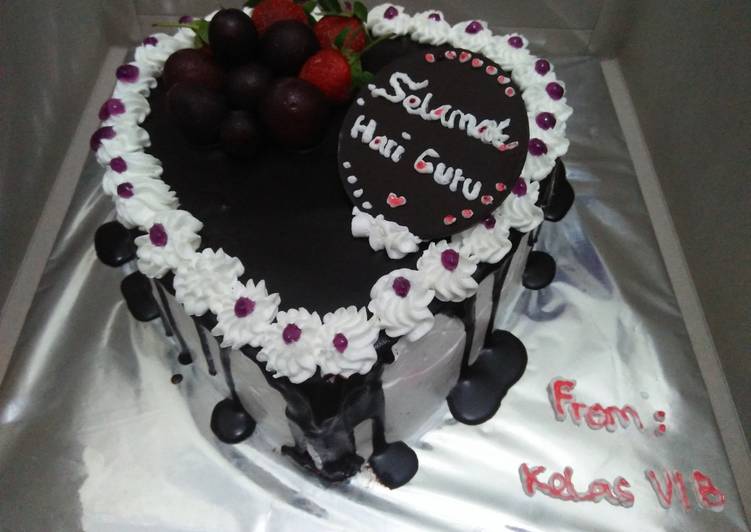 Detail Kue Bolu Ulang Tahun Dewasa Nomer 9