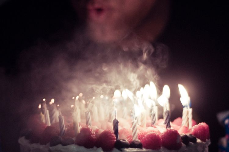 Detail Kue Dan Lilin Ulang Tahun Nomer 28