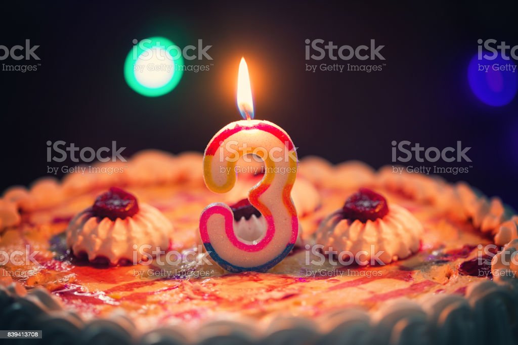 Detail Kue Dan Lilin Ulang Tahun Nomer 42