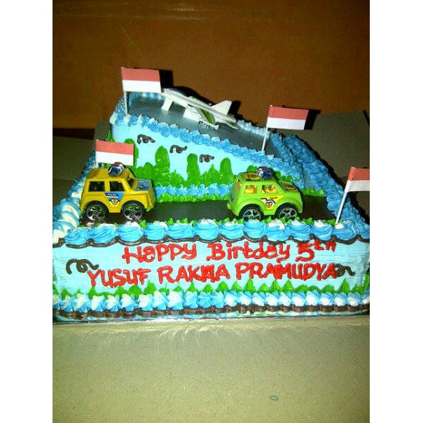 Detail Kue Gambar Mobil Nomer 55