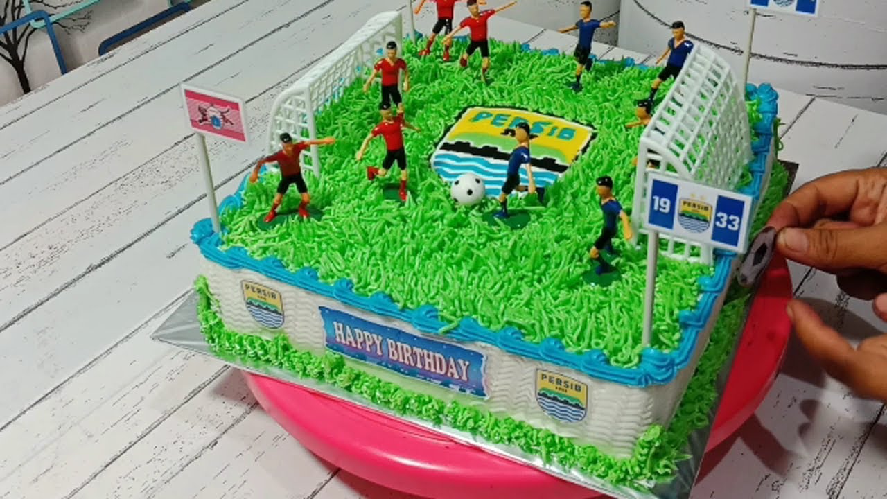 Detail Kue Karakter Bola Nomer 55