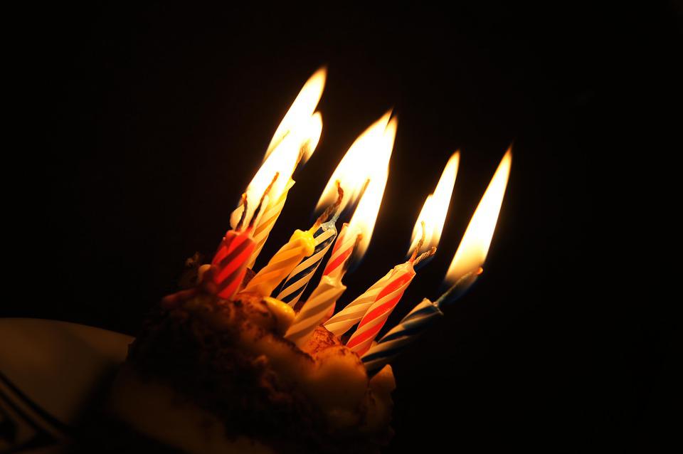 Detail Kue Lilin Ulang Tahun Nomer 53